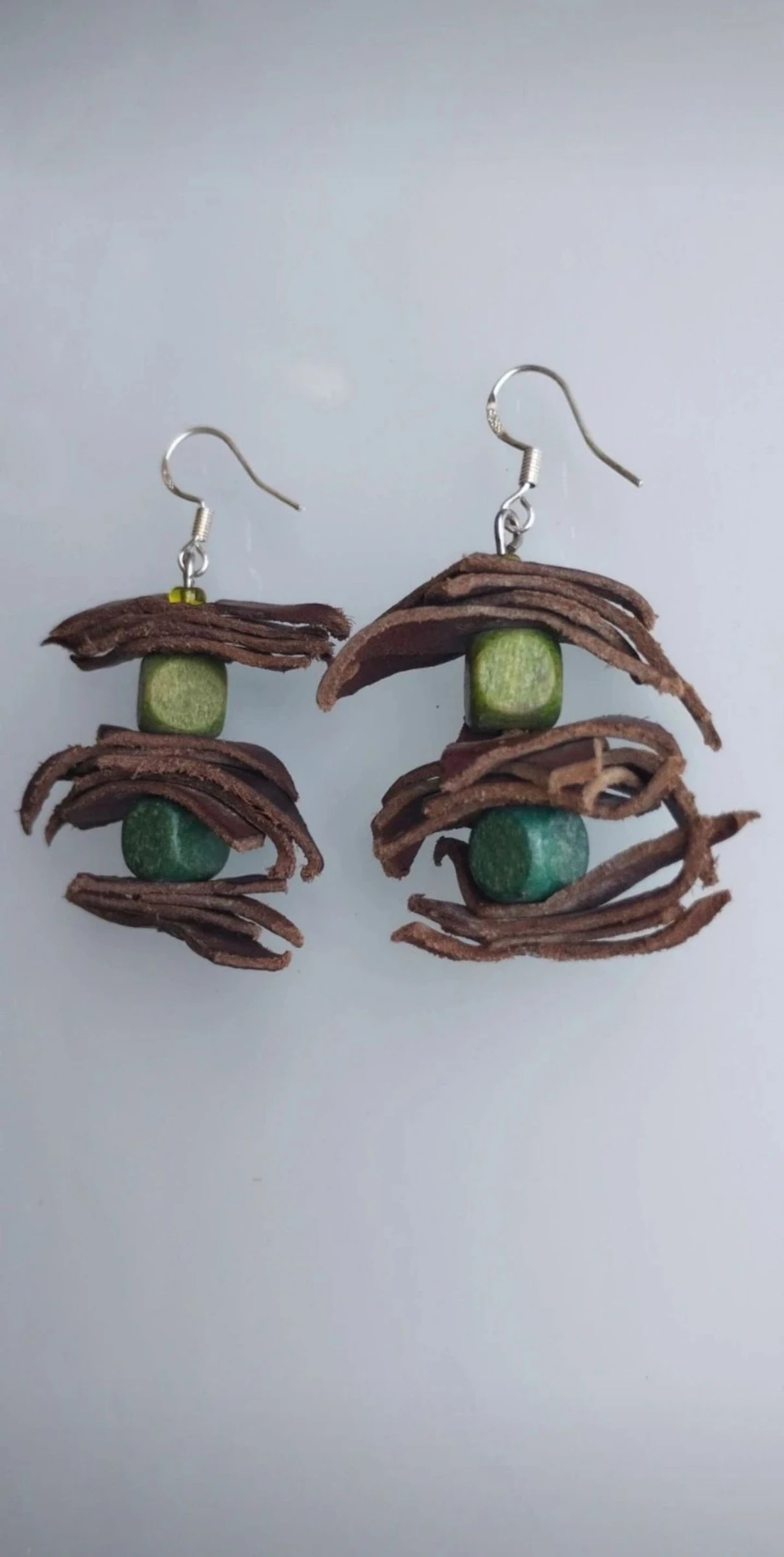 🟩🎁🟢Mooi en Origineel Lederen en Houten Oorbellen🟢🎁🟩 – photo 2